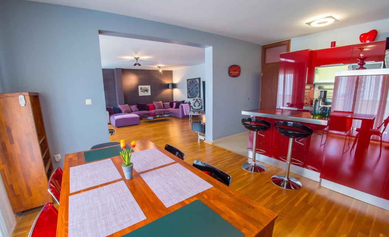 Apartment R Luxor With Parking Garage Mostar Bagian luar foto